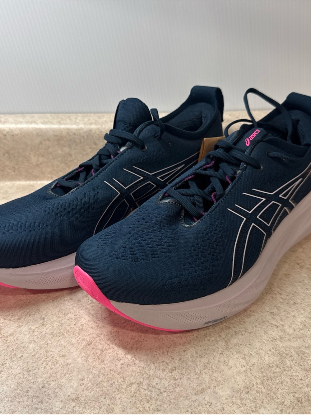 NEW Asics Women’s Size 12 Gel-Nimbus 25 Athletic Shoes French Blue/Lilac Hint